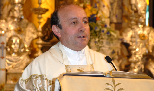 Don Giuseppe Vegezzi (foto Archivio)
