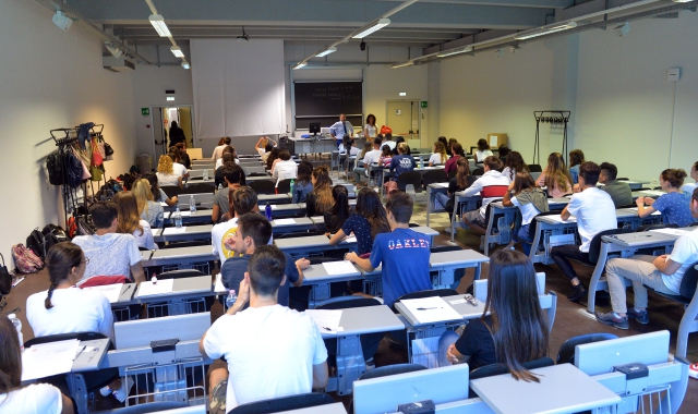 Studenti a lezione all’università dell’Insubria
