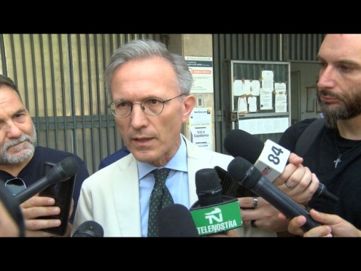 Sedicenne morì fulminata in vasca, sequestrati caricabatterie