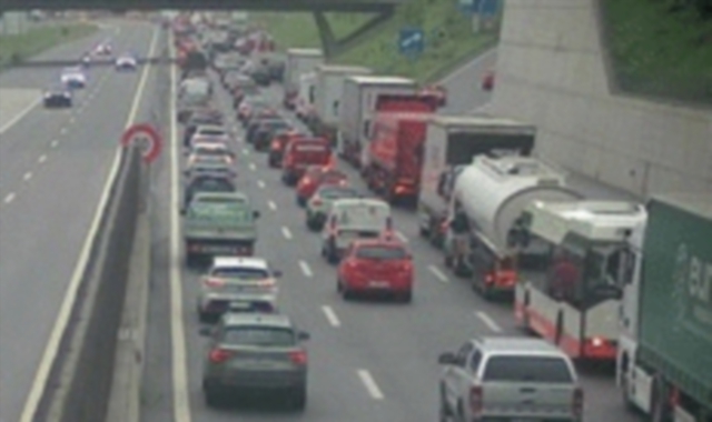 Lunedì nero sulle strade: code a Gaggiolo, sul Sempione e sulla A8