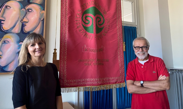 Il professor Fabio Minazzi, responsabile del progetto e la coordinatrice Stefania Barile