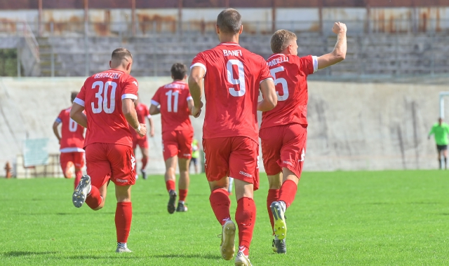 Il Varese è reduce dalla vittoria in casa contro la Lavagnese (foto Blitz)