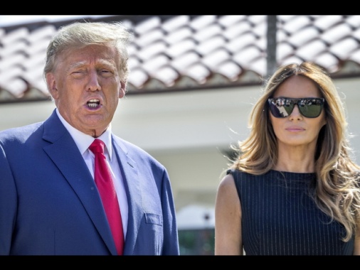 Usa, media: Melania Trump ha rinegoziato l'accordo matrimoniale