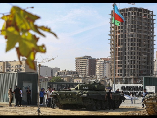 Armenia accusa azeri di aver aperto fuoco, Baku smentisce