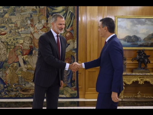 Spagna: il re incarica Sanchez di formare un governo