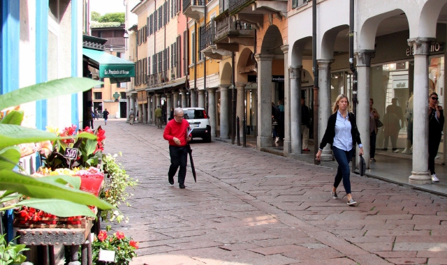 Varese, riconoscimento a 43 attività storiche