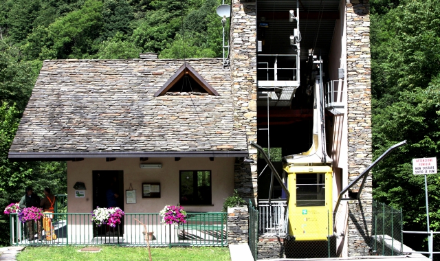 La funivia di Monteviasco dove ha perso la vita il manutentore Silvano Dellea
