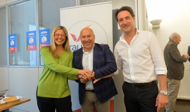 Maria Chiara Gadda, Salvatore Reina e Giuseppe Licata nella sede varesina di Italia Viva (foto Blitz)