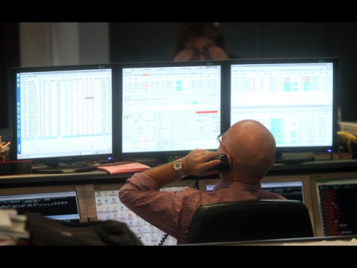 Lo spread Btp-Bund apre a 202 punti nel giorno della manovra