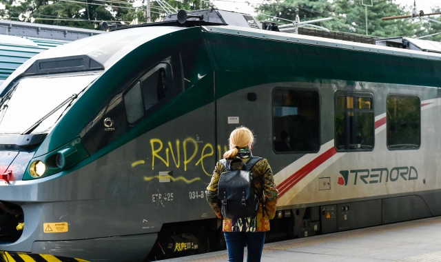 Per Trenord si annuncia una giornata, venerdì, di disagi