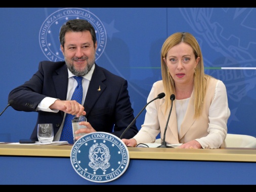 Salvini, chi usa vita privata per lotta politica fa tristezza