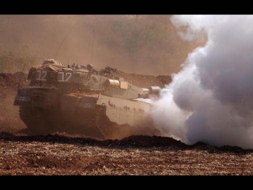 Esercito israeliano colpisce infrastrutture in Siria