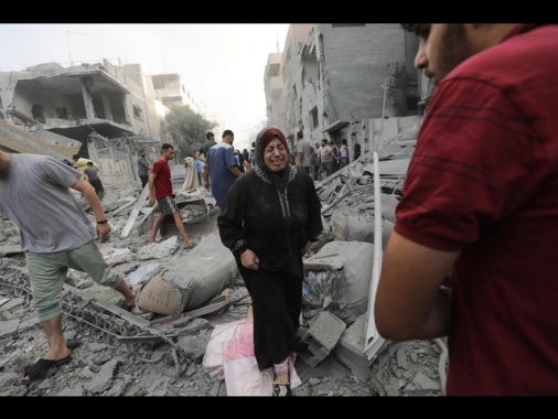 Ministero Hamas, oltre 8.000 morti nella Striscia di Gaza