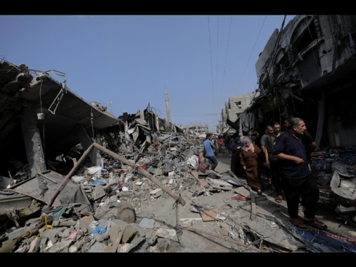 A Gaza telefoni e internet riprendono a funzionare