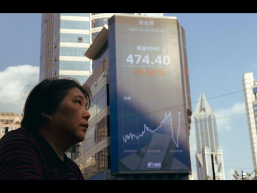 Borsa: Shanghai chiude a +0,14%, Shenzhen a -0,13%