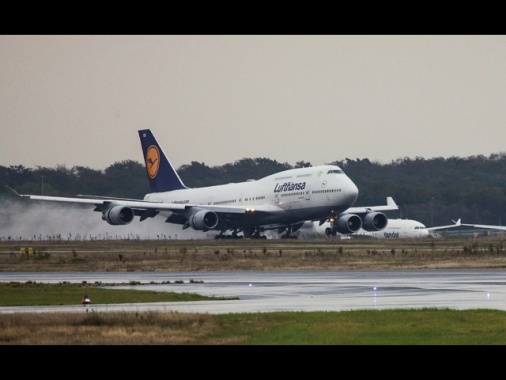 Lufthansa, ricavi a 10,3 miliardi (+8%) utile a 1,2 miliardi
