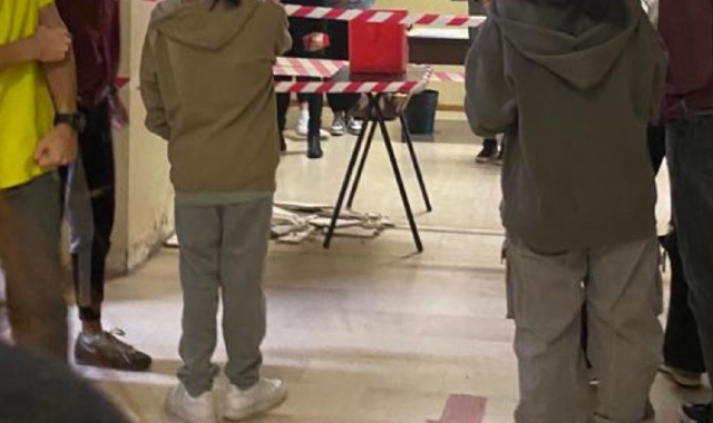 Legnano, cade un pannello dal controsoffitto al liceo Galilei