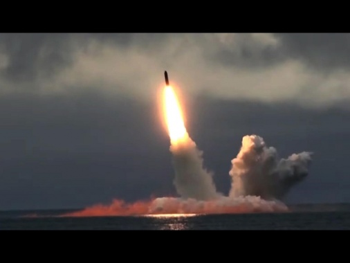 Mosca, completato lancio di prova missile da nuovo sottomarino
