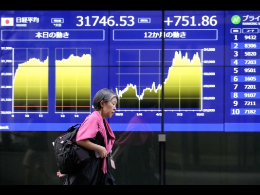 Borsa: Tokyo, apertura in rialzo (+0,56%)