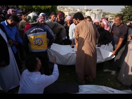 Siria,30 miliziani filo-governativi uccisi dall'Isis