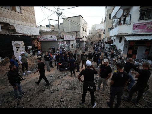 5 palestinesi uccisi in scontri con l'esercito a Jenin