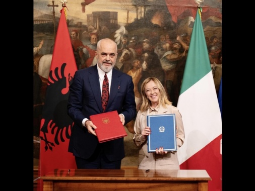 Ue, ricevuta intesa Italia-Albania, la stiamo analizzando