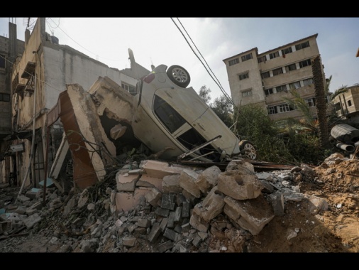 Ministero sanità Hamas, 'bilancio dei morti sale a 10.812'