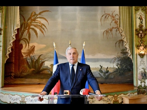 Tajani, 'l'accordo con l'Albania non è Guantanamo'