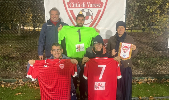 Le maglie donate dal Città di Varese