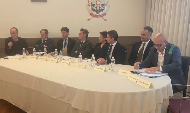 Tavola rotonda sullo sviluppo del Varesotto
