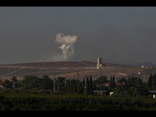 Ripetuti bombardamenti israeliani nel sud del Libano