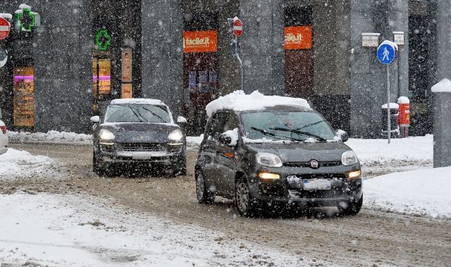 Cambio gomme invernali: da domani l’obbligo nel Varesotto