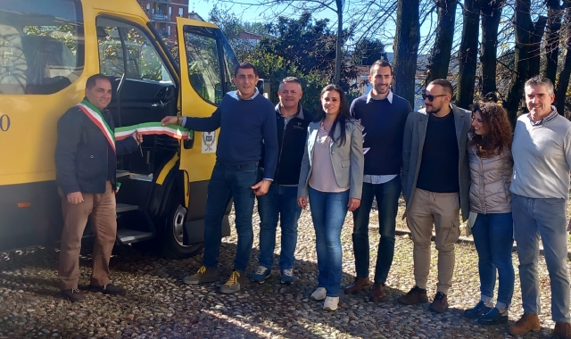 Nuovo scuolabus a Castelletto Ticino