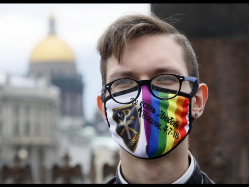 Mosca verso il bando del movimento Lgbt, 'estremista'