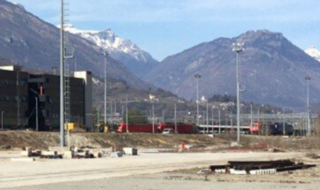 Il treno si è fermato su un binario morto allo scalo di Domo2 (foto Archivio)