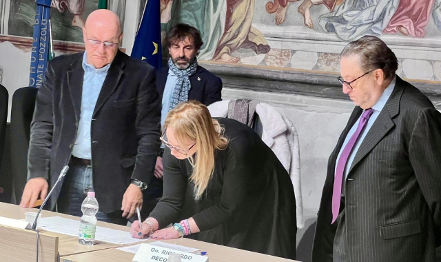 La firma sul protocollo d’intesa tra Comune e Sos Italia Libera