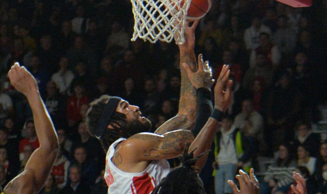 Basket, Varese alla sfida di Brescia