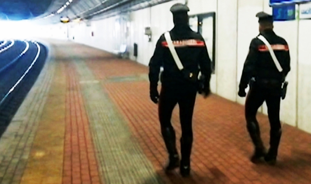 I carabinieri hanno arrestato l’uomo che importunava giovani donne in treno (Foto Archivio)