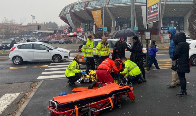L’incidente in via Manin a Varese (foto Zanetti)