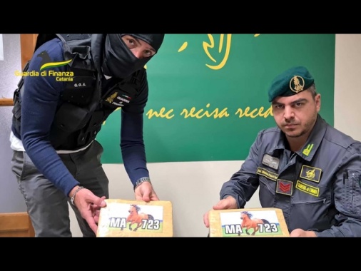 Sequestrati 45 kg cocaina a Catania, arrestati due corrieri