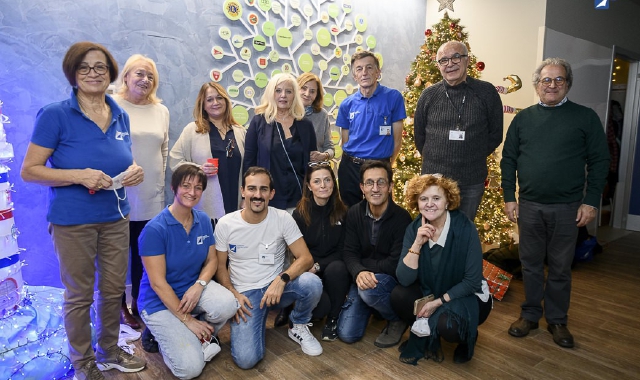 Luci e assegni: è Natale all’Oncoematologia pediatrica di Varese