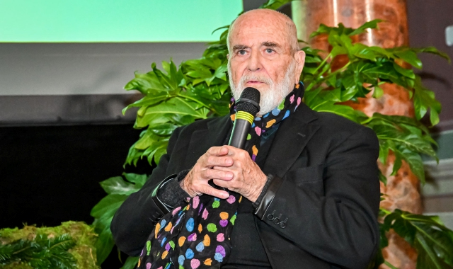 Michelangelo Pistoletto è stato premiato nel Salone Estense (foto Blitz)