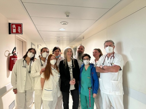 Patti Smith dimessa dall'ospedale Maggiore di Bologna