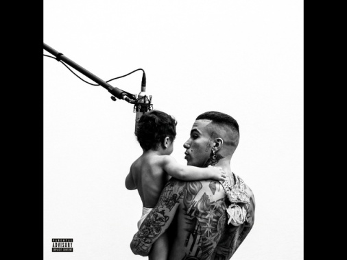 Domina la hit parade Sfera Ebbasta, Renato Zero debutta secondo