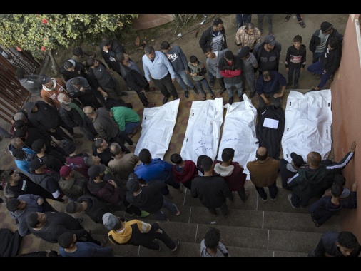 Ministero Sanità Gaza, 50 palestinesi uccisi oggi