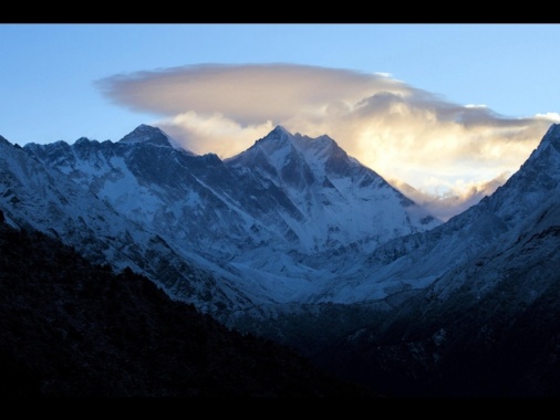 Nepal: 500 alpinisti sulla vetta dell'Everest nel 2023