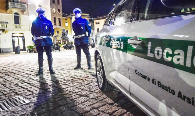 Busto, i botti uccidono i piccioni