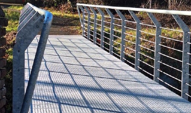 Riqualificazione del ponte sul fiume Olona che congiunge via Merano con via Leopoldo Giampaolo e via Valgella (Foto Comune di Varese)