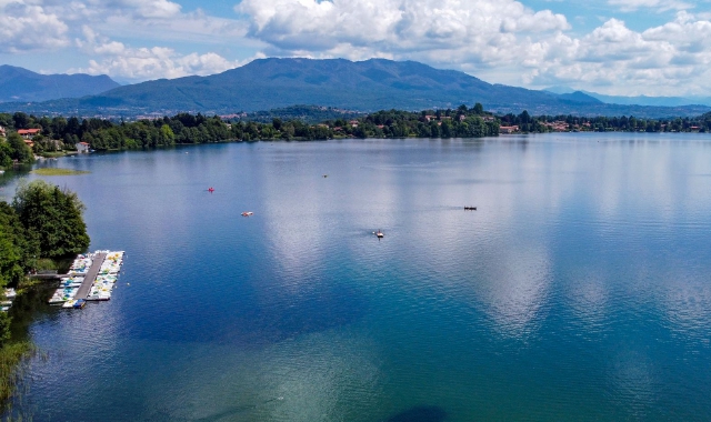 Il lieve sisma di magnitudo 1.8 è avvenuto il 18 giugno alle ore 21.56 e 32 secondi nelle profondità rocciose del lago di Monate