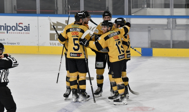 Hockey, i Mastini affondano l’Appiano. E restano in vetta